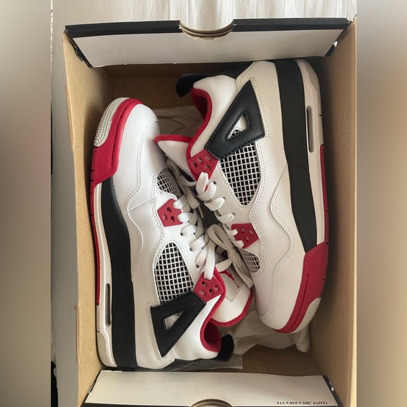 Jordan 4 Retro Fire Reds - Picture 2 of 3